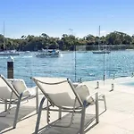 The River Rest - Noosa Jetty Stay