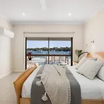 The River Rest - Noosa Jetty Stay