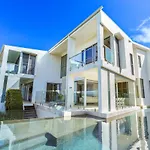 Indulgent Beachside Luxury, Sunrise Beach