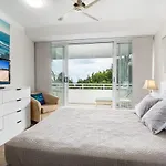 Unit 4 Cote Dazur 6 Douglas Street Sunshine Beach