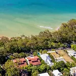 Lovely Ground Floor 3 Bedroom Unit With Pool Access