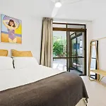 Lovely Ground Floor 3 Bedroom Unit With Pool Access