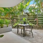 Lovely Ground Floor 3 Bedroom Unit With Pool Access