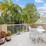 Little Cove Gem - Walking Distance To The Most Famous Noosa Beach!