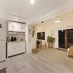 Sunset On Noosa Chalet