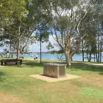 7 Cockleshell Sands Metres To Noosa River