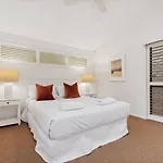 Witta Circle 24