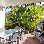 Resort Style Escape On Hastings Street