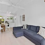 Pa2 Stunning Sunshine Beach Apt Pets Welcome