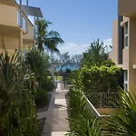 Maison Noosa
