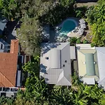 Large Noosaville Gem - Off Gympie Terrace