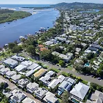 Large Noosaville Gem - Off Gympie Terrace