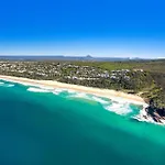 Elanda St Home Luxurious Beachside Living
