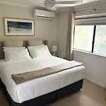Tropical Retreat In 2 Bedroom Townhouse
