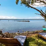 Eumarella Shores Noosa Lake Retreat