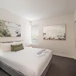 Opulent Noosa Beach Escape