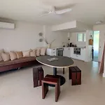 Noosa Parade Holiday Inn