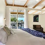 Sunshine Beach Shack