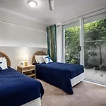 Unit 4 Cote Dazur 6 Douglas Street Sunshine Beach