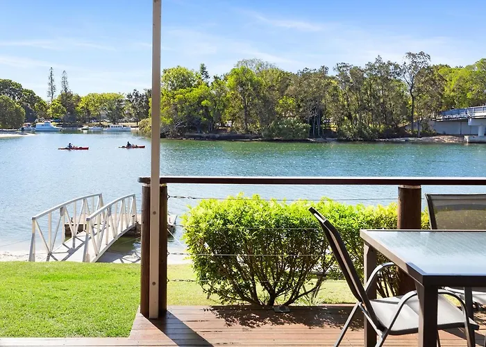 Noosa Haven Apt 6 Riverside Retreat