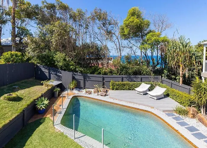 White Beach House High On Belmore, Pets Welcome