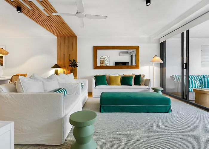 3 Sunshine Central - Sophisticated Apartment