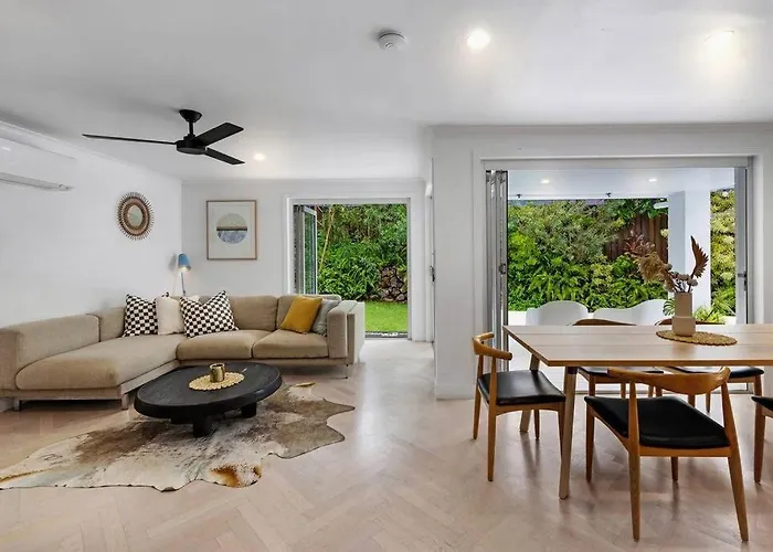 Surf Mist - Beautiful Noosa Heads Family Home