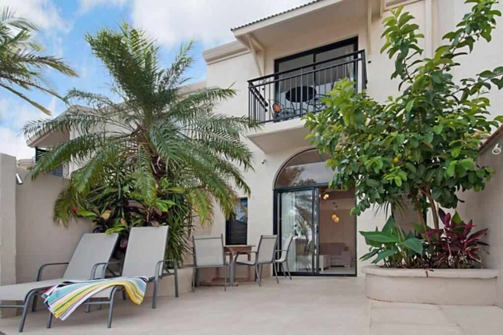 Weyba Quays Apartment
