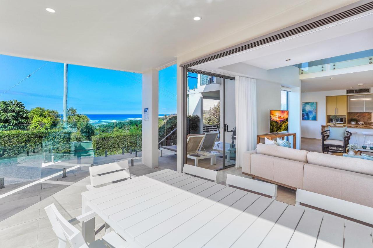 Indulgent Beachside Luxury, Holiday home