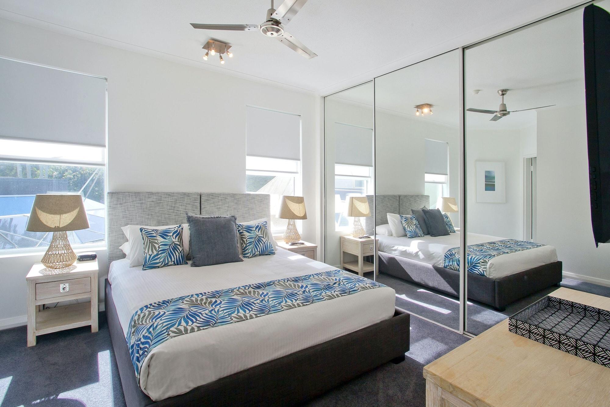 Aparthotel Emerald 4*