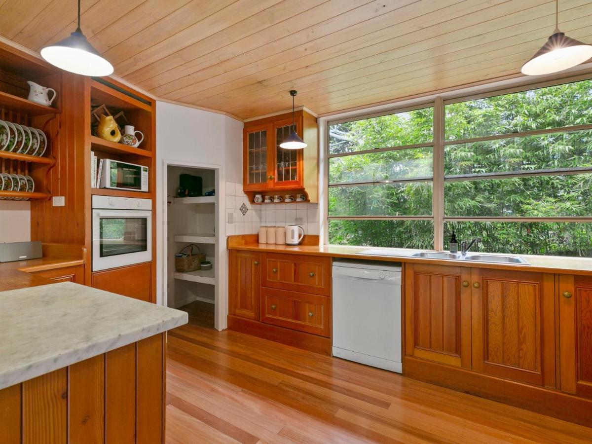 18 Adams St The Shack Fabulous Location Close To The Holiday home *