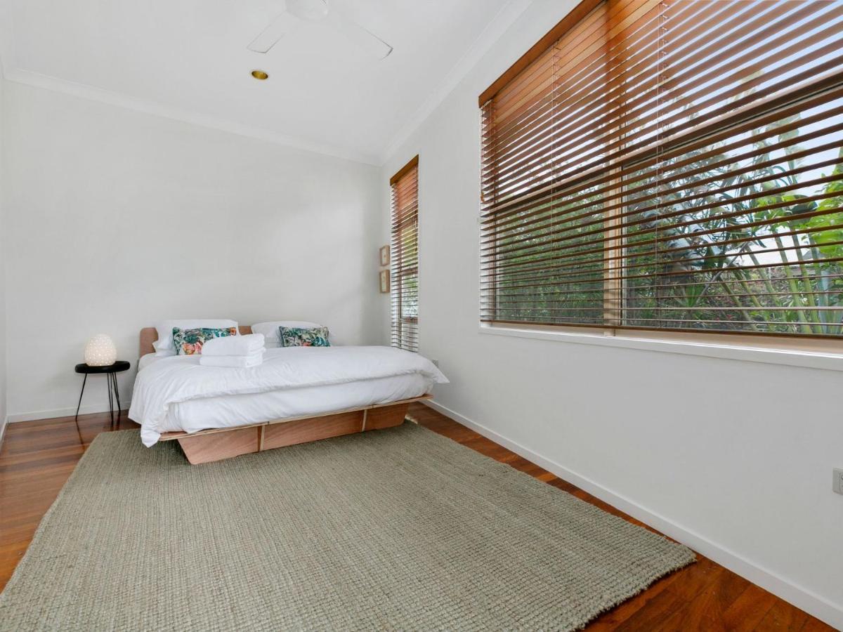 18 Adams St The Shack Fabulous Location Close To The Holiday home Sunshine Beach