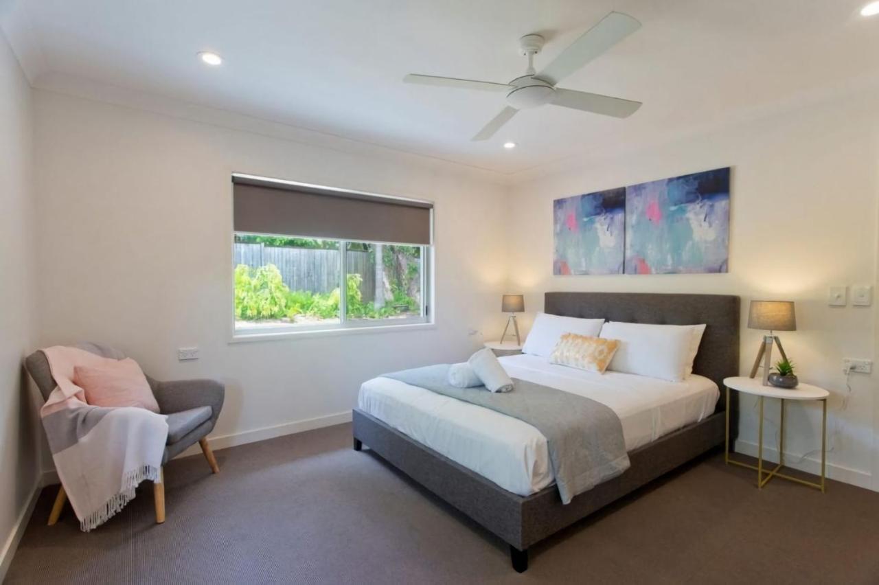 Depper St Charming Side In Lovely Location