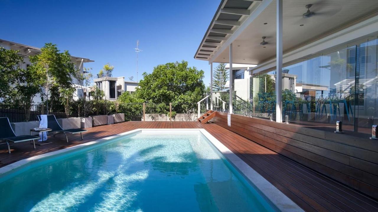Belmore Terrace Perfect Pad Just 100 Metres To The Sunshine Beach