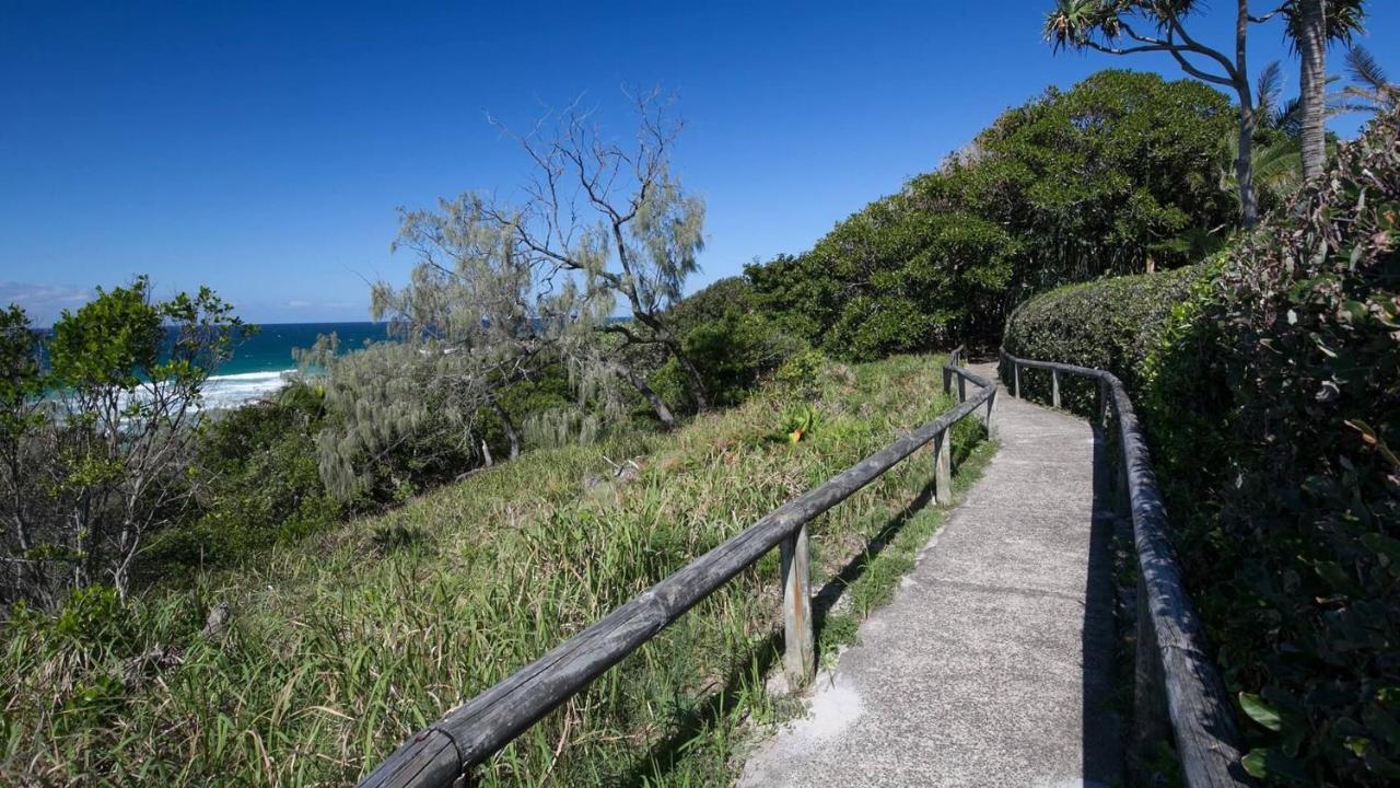 Belmore Terrace Perfect Pad Just 100 Metres To The Holiday home Sunshine Beach