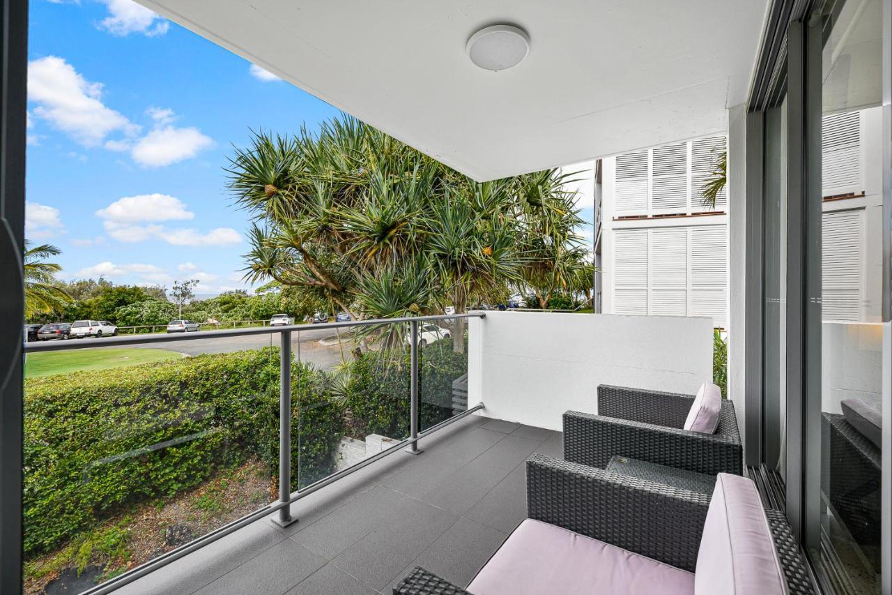 Moments From The Beach, Sunrise Apartment *