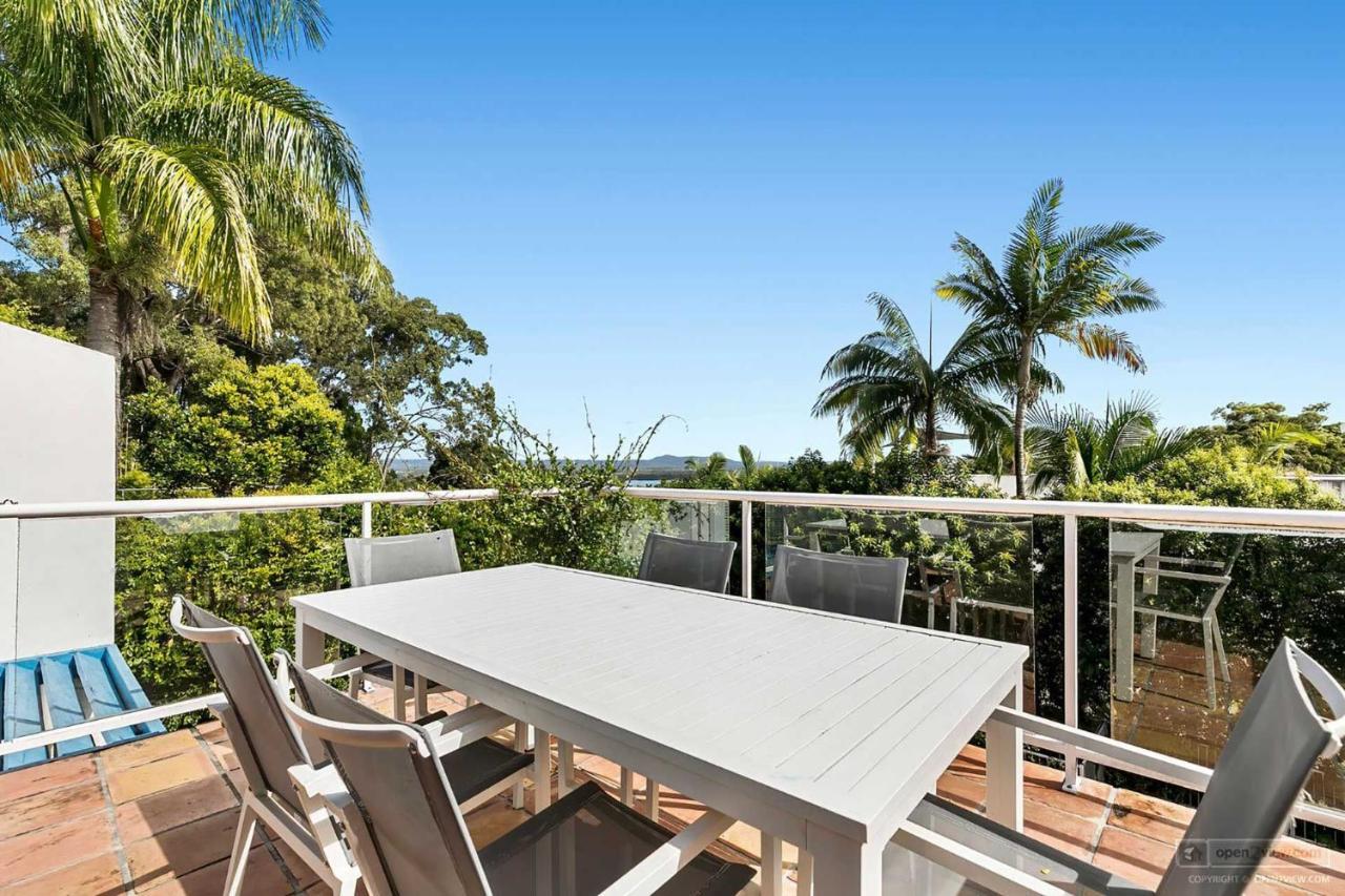 2 6 Bayview Road * Noosa Heads