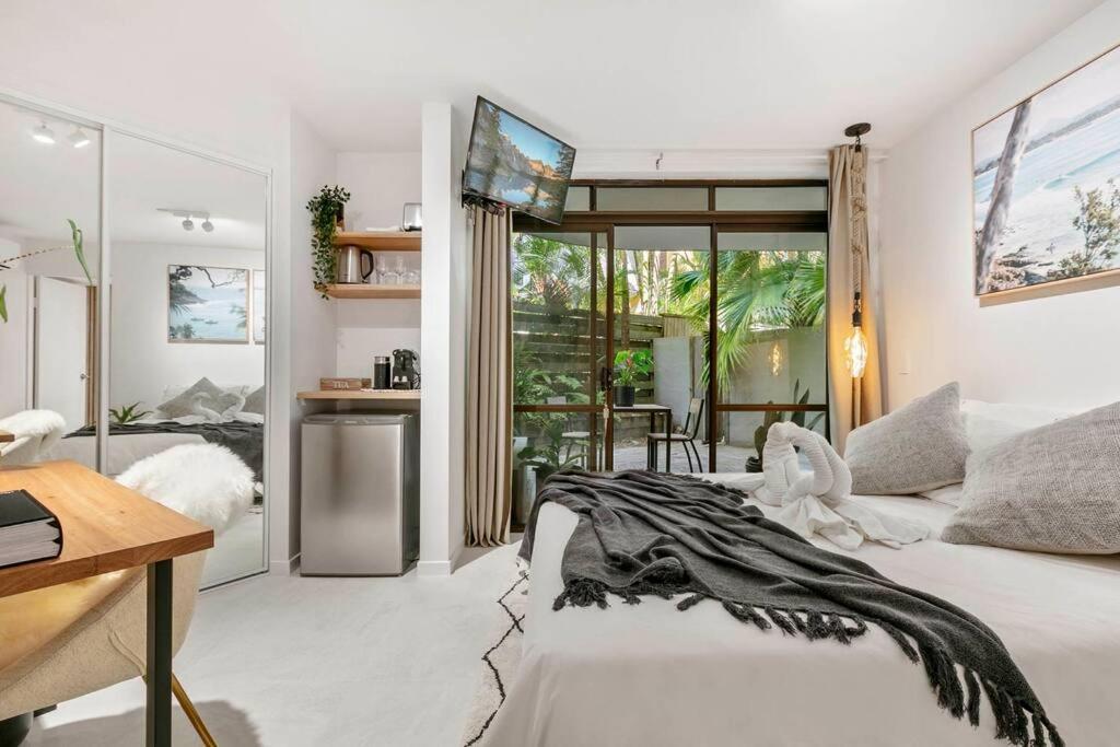 Apartment Lovely Ground Floor 3 Bedroom Unit With Pool Access