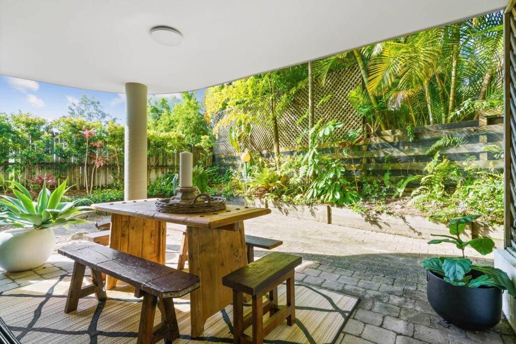Apartment Lovely Ground Floor 3 Bedroom Unit With Pool Access Noosa Heads