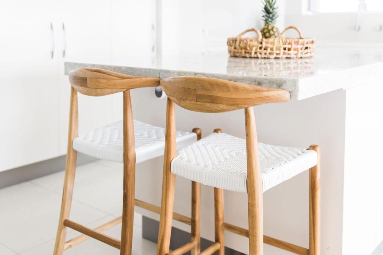 Sunshine Retreat Offers Ocean Views And Style * Sunshine Beach