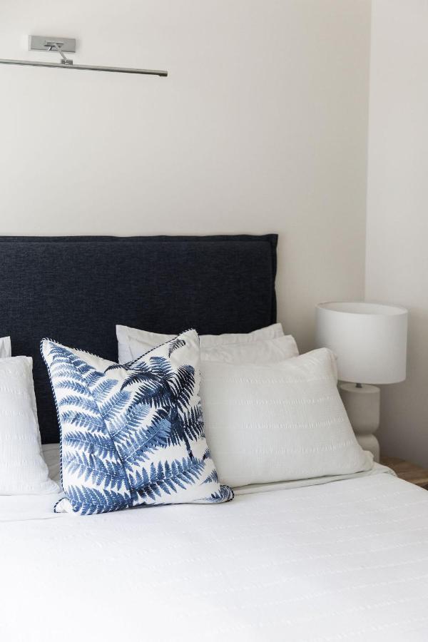 Sunshine Retreat Offers Ocean Views And Style Apartment Sunshine Beach