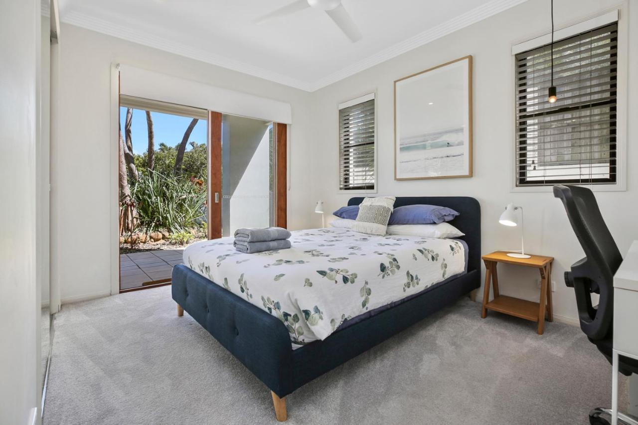 Ultimate Noosa Six Bedroom Luxury With Waterslide!