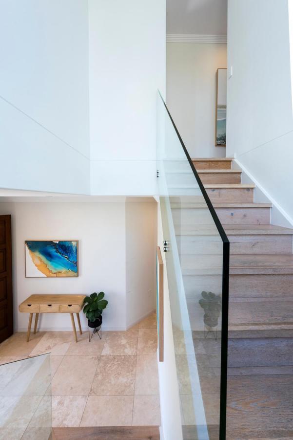 Ultimate Noosa Six Bedroom Luxury With Waterslide! Casa de férias Sunrise Beach