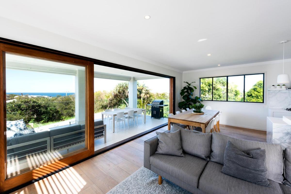 Ultimate Noosa Six Bedroom Luxury With Waterslide! Casa de férias *