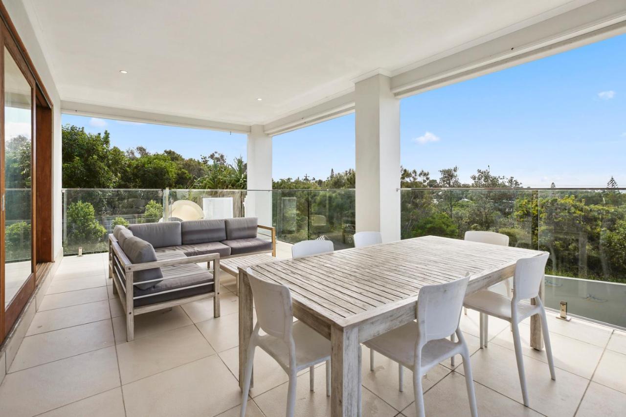 Ultimate Noosa Six Bedroom Luxury With Waterslide! Casa de férias Sunrise Beach