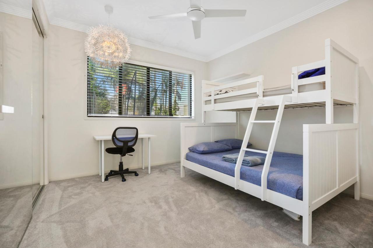Ultimate Noosa Six Bedroom Luxury With Waterslide! Sunrise Beach
