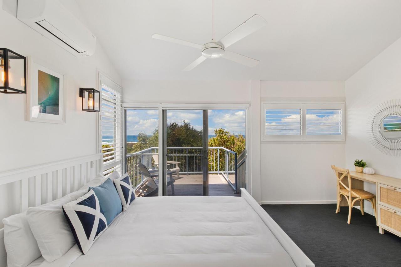 Apartment Castaway Cove Beachfront Luxury By Noosa Marcus Beach
