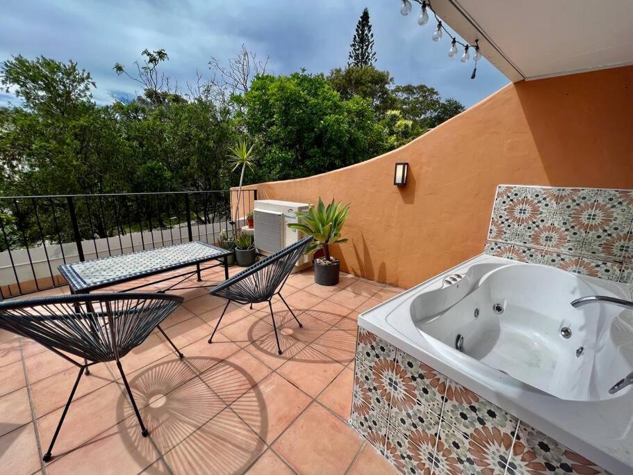 Private Sanctuary, Walking Distance To
