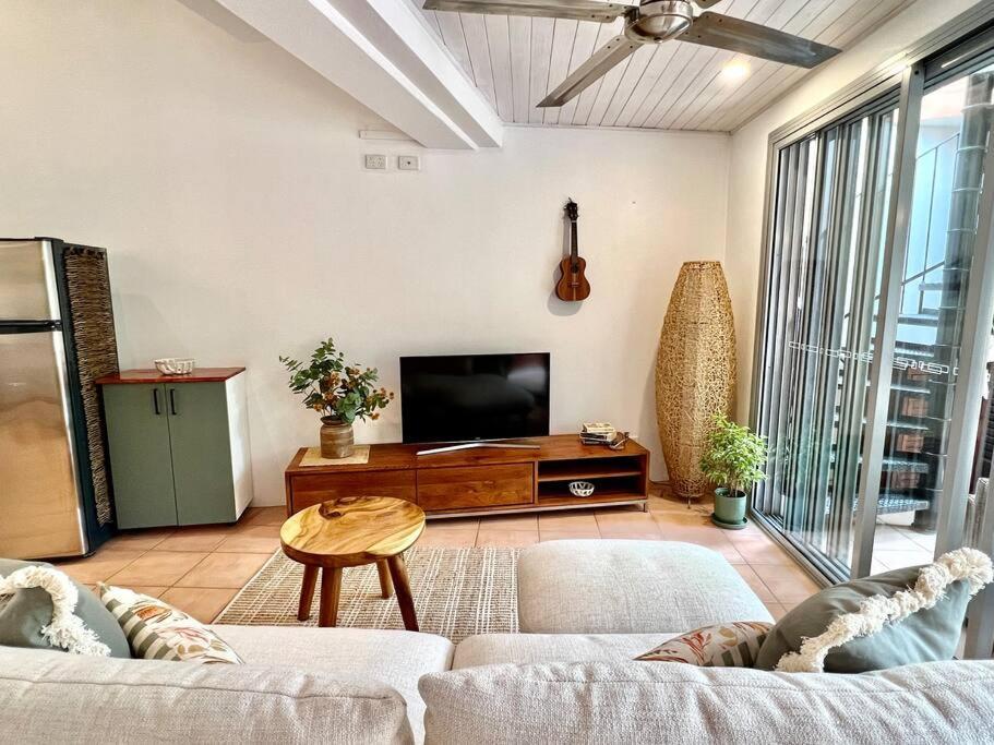 Apartment Private Sanctuary, Walking Distance To *