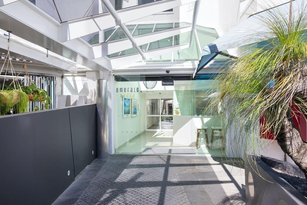 Aparthotel Emerald 4*